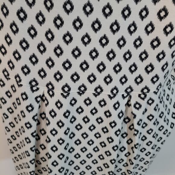 J. Jill Size L Wearever Diamond Print 3/4 Sleeve Tunic Top Black Cream Career - Picture 2 of 10